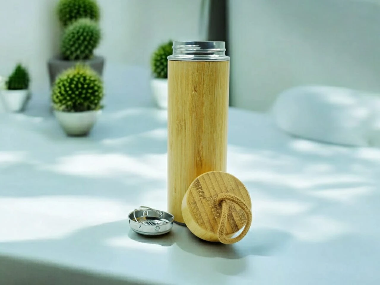 Eco-Friendly Bamboo Steel Insulated Water Bottle With Bamboo Cap Additional View-1